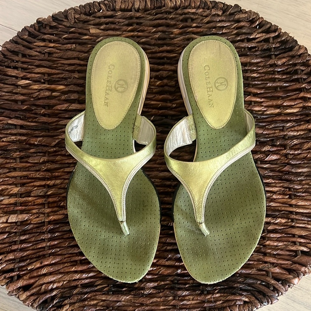 Cole Haan Flip Flops Metallic Straps Size 7 - Picture 13 of 14